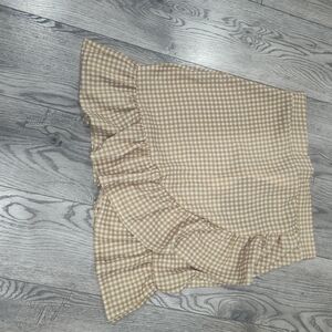 PrettyLittleThing Asymmetrical Gingham Skirt in Beige